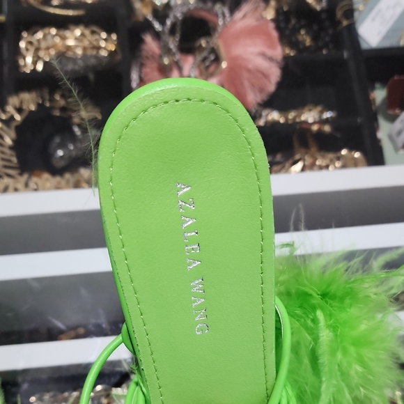 Azalea Wang Vibrant Green Feathered Heels - Picture 2 of 5